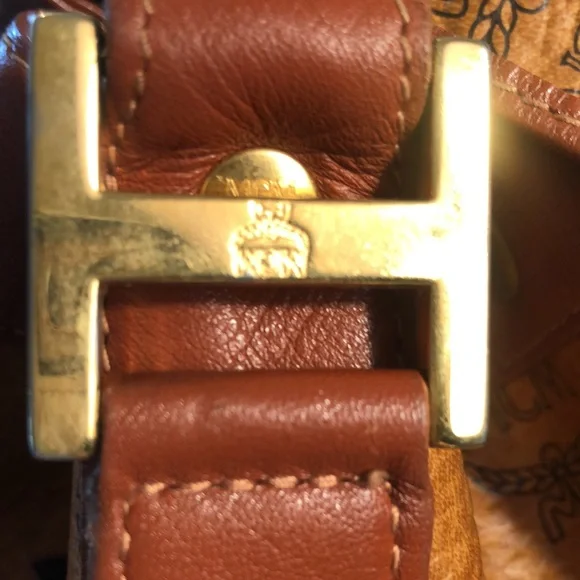 MCM Munich Leather Bag with COA - Picture 8 of 15